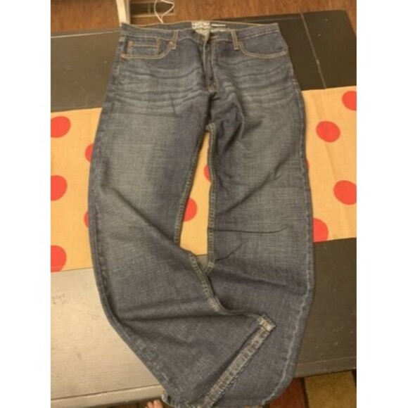 Levis Signature 36/32 Straight Cut Blue Denim Jeans New Without Tags NWOT - Picture 2 of 2